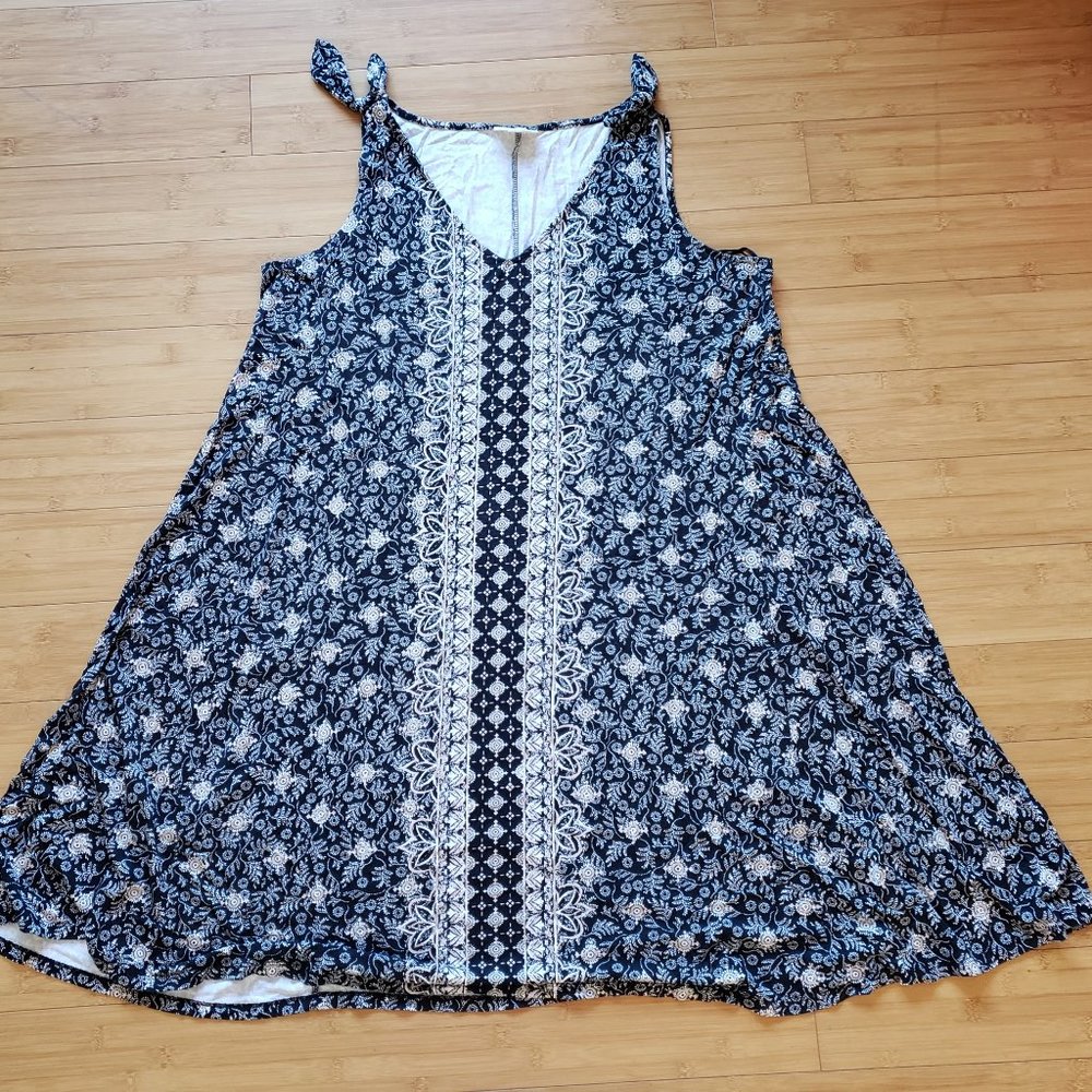 2X Style & Co (Macy's) Summer Dress - Black, White & Tan Print